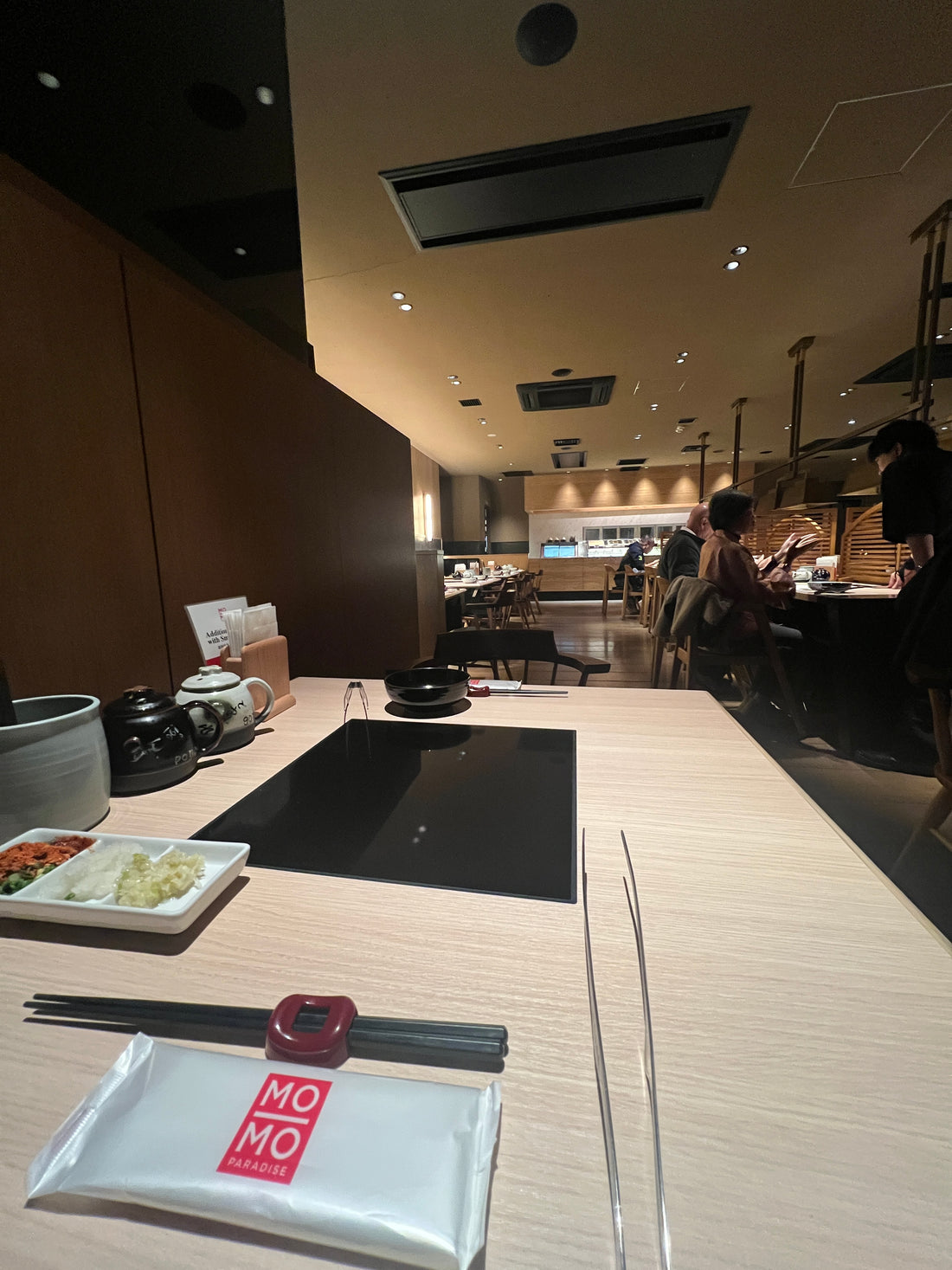 【日本 |餐飲美食】東京人氣任食和牛涮涮鍋:Mo-Mo-Paradise(モーモーパラダイス)