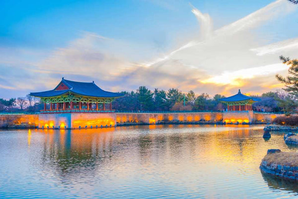 【韓國｜行程＆體驗】慶州特色一日遊｜良洞村、釜山天空膠囊、佛國寺、校村、雁鴨池、大陵苑、皇理團路等｜釜山出發