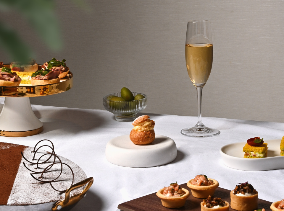 【限時下午茶自助餐優惠】30%OFF｜中環｜香港美利酒店｜Popinjays｜週末早午餐、午市套餐、晚市套餐、ORA DEL TÈ 下午茶自助餐｜香港酒店餐飲優惠2025